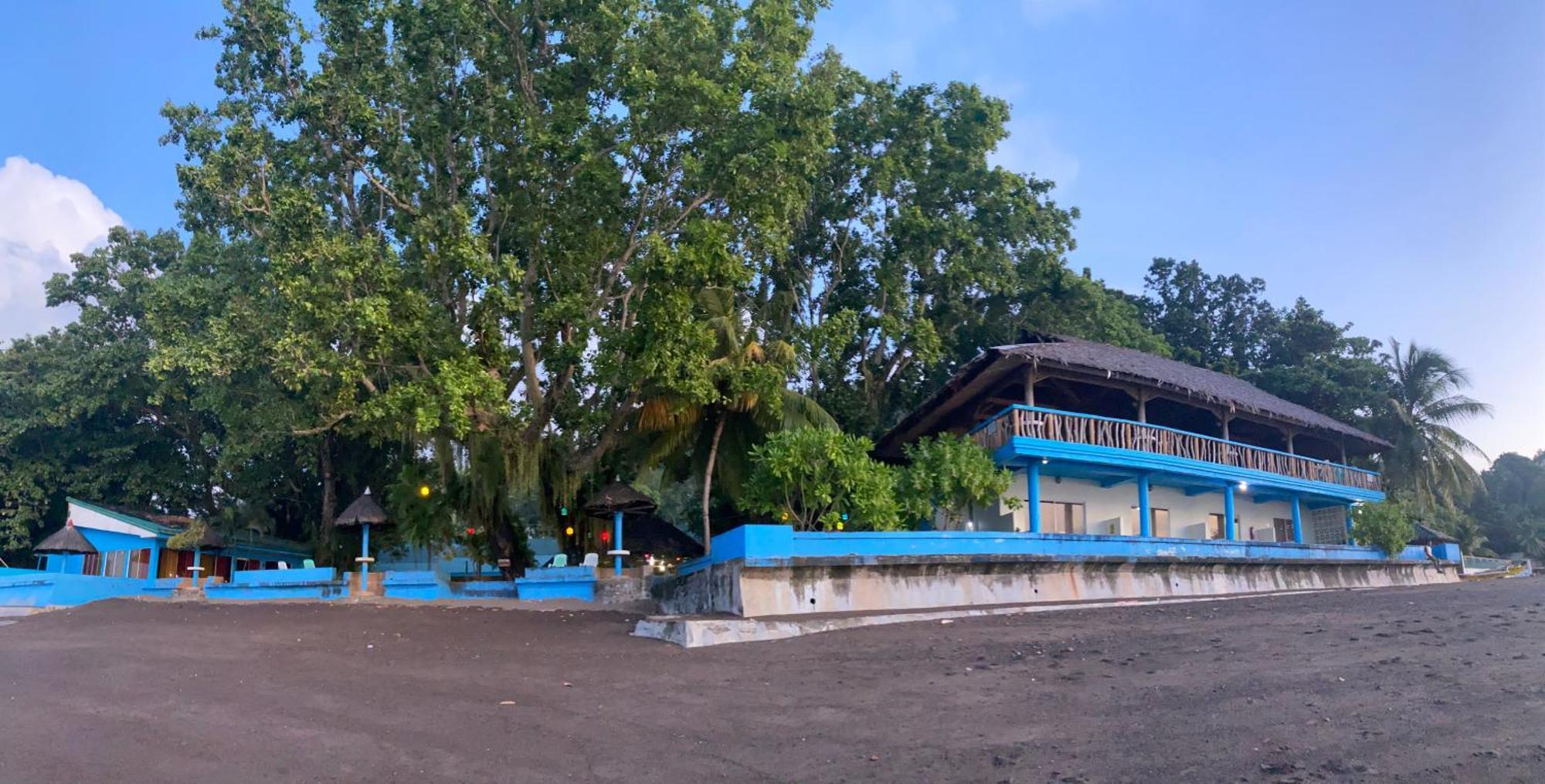 Camiguin Island Golden Sunset Beach Club Mambajao Esterno foto
