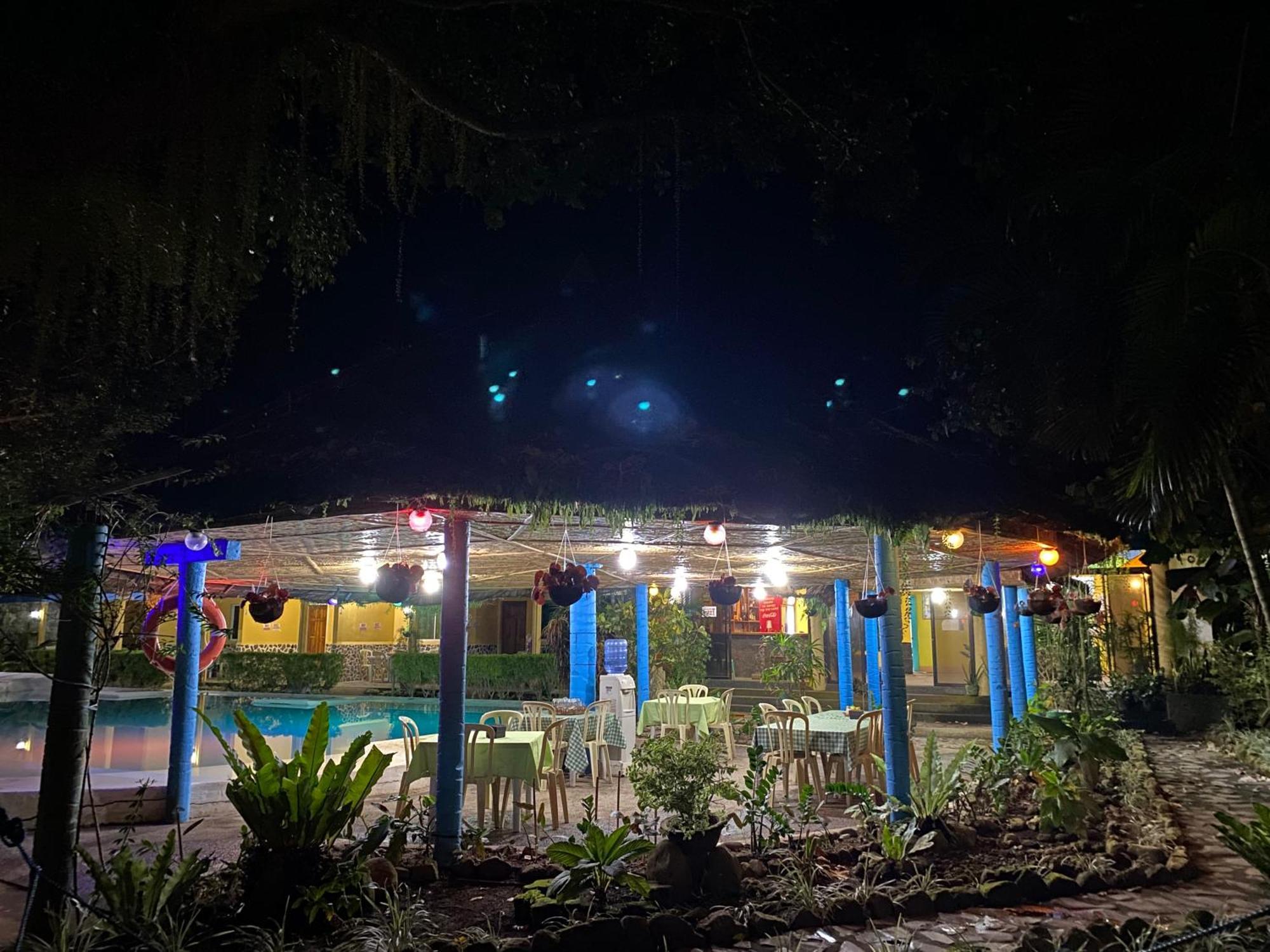 Camiguin Island Golden Sunset Beach Club Mambajao Esterno foto