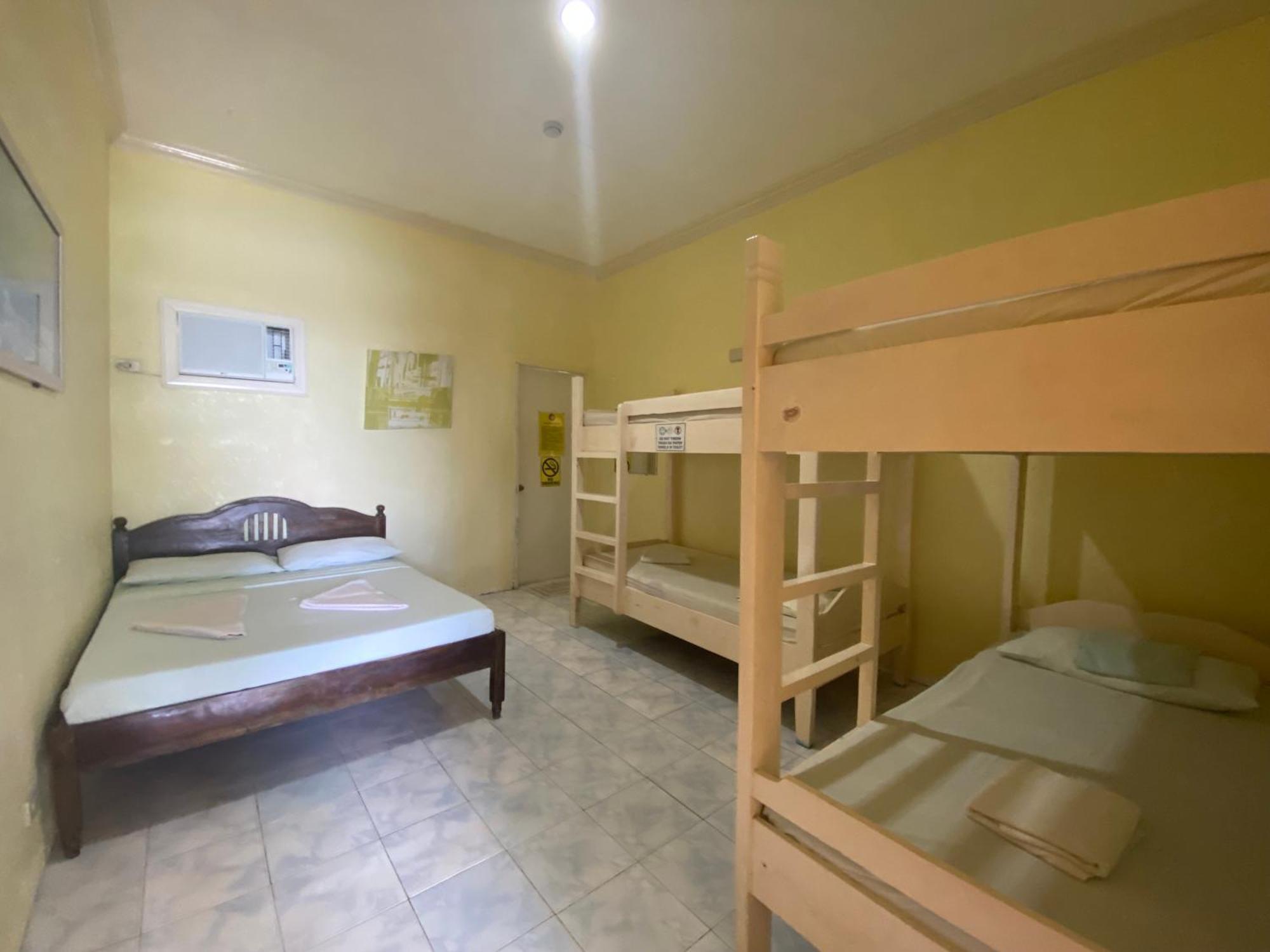 Camiguin Island Golden Sunset Beach Club Mambajao Esterno foto