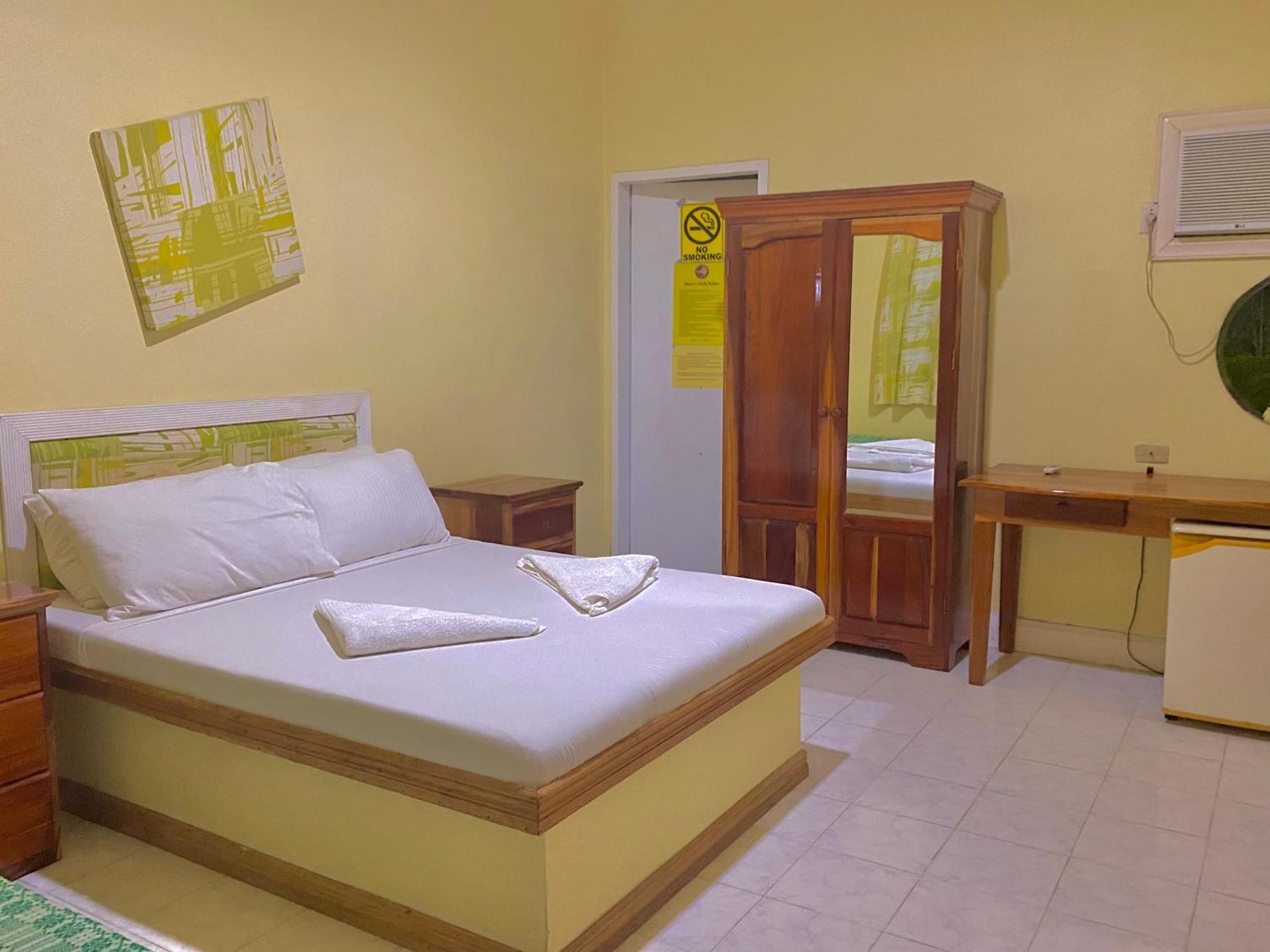 Camiguin Island Golden Sunset Beach Club Mambajao Esterno foto