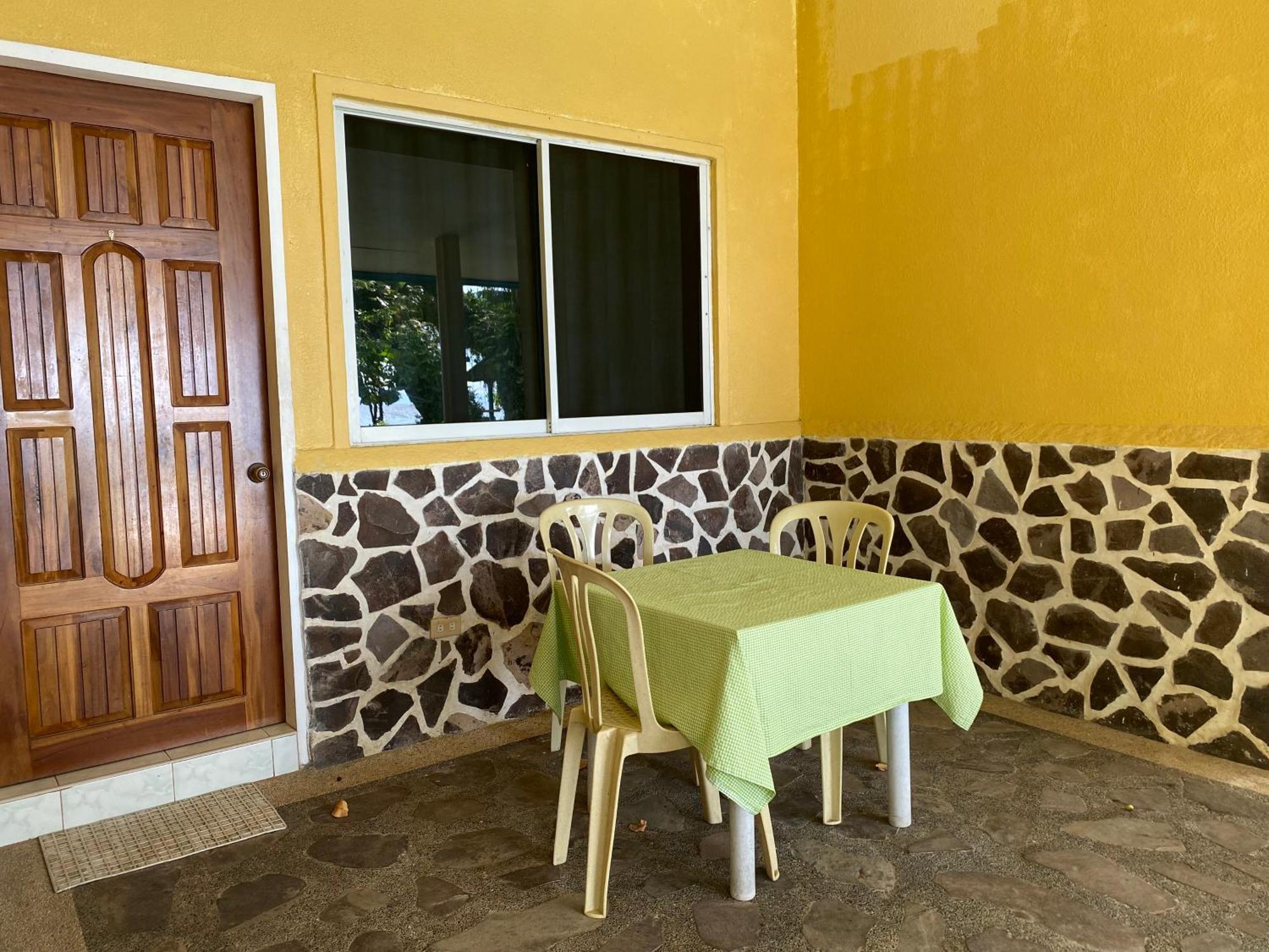 Camiguin Island Golden Sunset Beach Club Mambajao Esterno foto