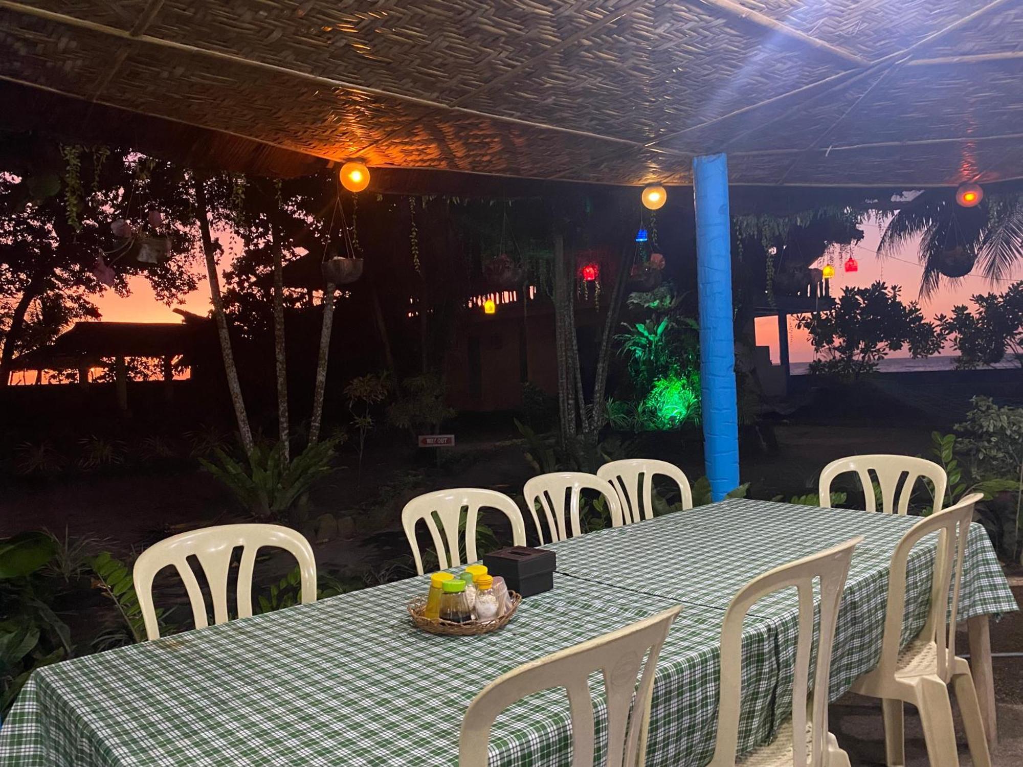 Camiguin Island Golden Sunset Beach Club Mambajao Esterno foto