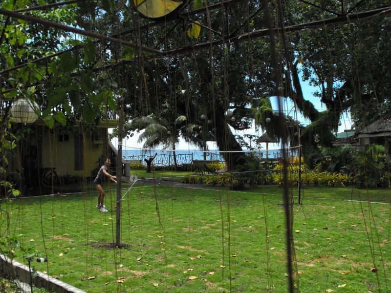 Camiguin Island Golden Sunset Beach Club Mambajao Esterno foto